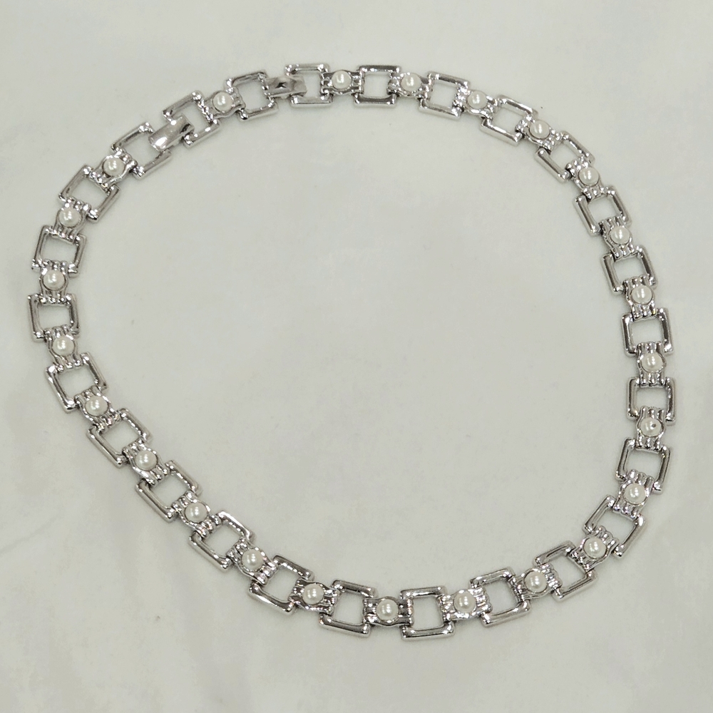 Nina Ricci Silver and Pearl Necklace